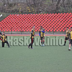 Ветераните на Минерални бани и Стамболово с голово шоу в Хасково